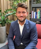 Bilde av megler undefined