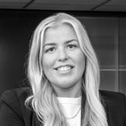 Bilde av megler Malin Låksrud Øyre