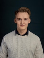 Bilde av megler Steve Johannes Klodiussen