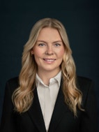 Bilde av megler Karoline Dovland