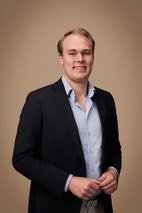 Bilde av megler Vetle Høystad Rødje