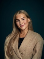 Bilde av megler Mathilde Søderlund
