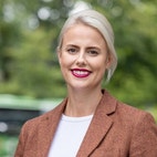 Bilde av megler Bente Aasland