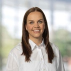 Bilde av megler Ida Frantzen Tollersrud