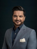 Bilde av megler Ali Hashmi