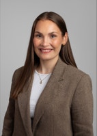 Bilde av megler Malene Hjelmeland