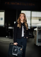 Bilde av megler Sandra Berg