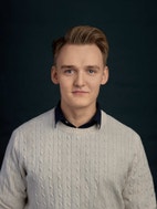 Bilde av megler Steve Johannes Klodiussen