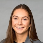 Bilde av megler Marthe Petersen