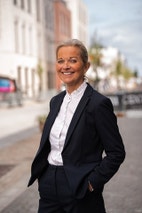 Bilde av megler Gro Lillian Netland Hulløen