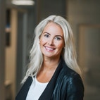 Bilde av megler Vivian Steensnæs