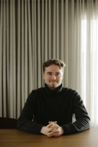 Bilde av megler Erlend Nordhus