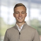 Bilde av megler Jonas Andreassen