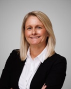 Bilde av megler Aina Trovåg