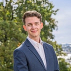 Bilde av megler Mikael Dvergastein Hansen