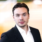 Bilde av megler William Bærheim