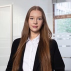 Bilde av megler Amanda Celine Smaadal