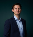 Bilde av megler Edvard Rossland