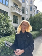 Bilde av megler Hannah Douglas