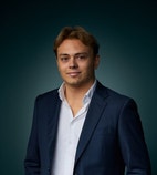 Bilde av megler Martin Osuldsen Pettersen