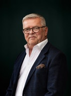 Bilde av megler Stein Stovner Johannessen