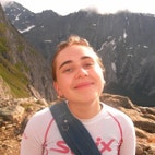 Bilde av megler Thea Alice Sæter