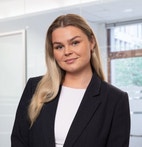 Bilde av megler Marte Aaserud Østby