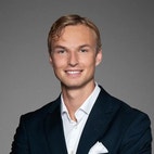 Bilde av megler Anders W. Steien