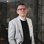 Bilde av megler Erik Stensland