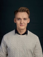 Bilde av megler Steve Johannes Klodiussen