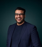 Bilde av megler Farzan Hamid Khan