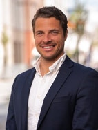 Bilde av megler Henrik Lossius