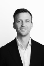 Bilde av megler Henrik Skårdal