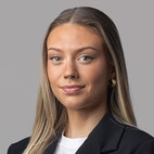 Bilde av megler Maya Mathea Lund