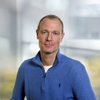 Bilde av megler Petter S. Carlsen