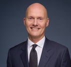 Bilde av megler Jan W. Roll