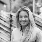 Bilde av megler Victoria Follesø Eriksson