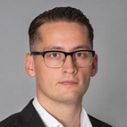 Bilde av megler Sindre Vestre