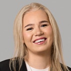 Bilde av megler Mathilde Mo Monsen