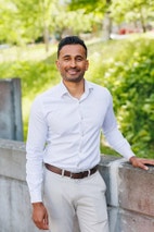 Bilde av megler Jonas Rajesan