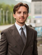 Bilde av megler Martin Helland