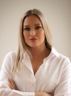 Bilde av megler Lone Marie Trandem