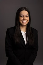 Bilde av megler Tenaz Ershadi