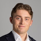 Bilde av megler Bastian Berge