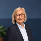 Bilde av megler Tone Hals