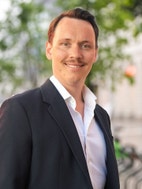 Bilde av megler Alexander Olsen