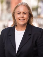 Bilde av megler Kristina Omdal