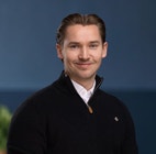 Bilde av megler Joakim Karlsen