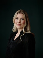 Bilde av megler Rikke Emilia Andersson