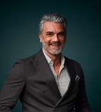 Bilde av megler Wissam Bader